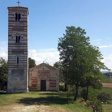 Host Civico 4 * Montafia