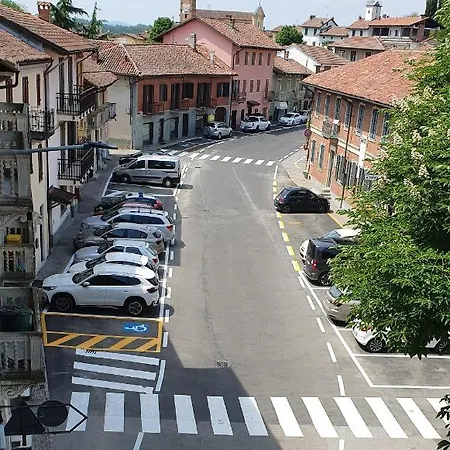Host Civico 4 Apartman *